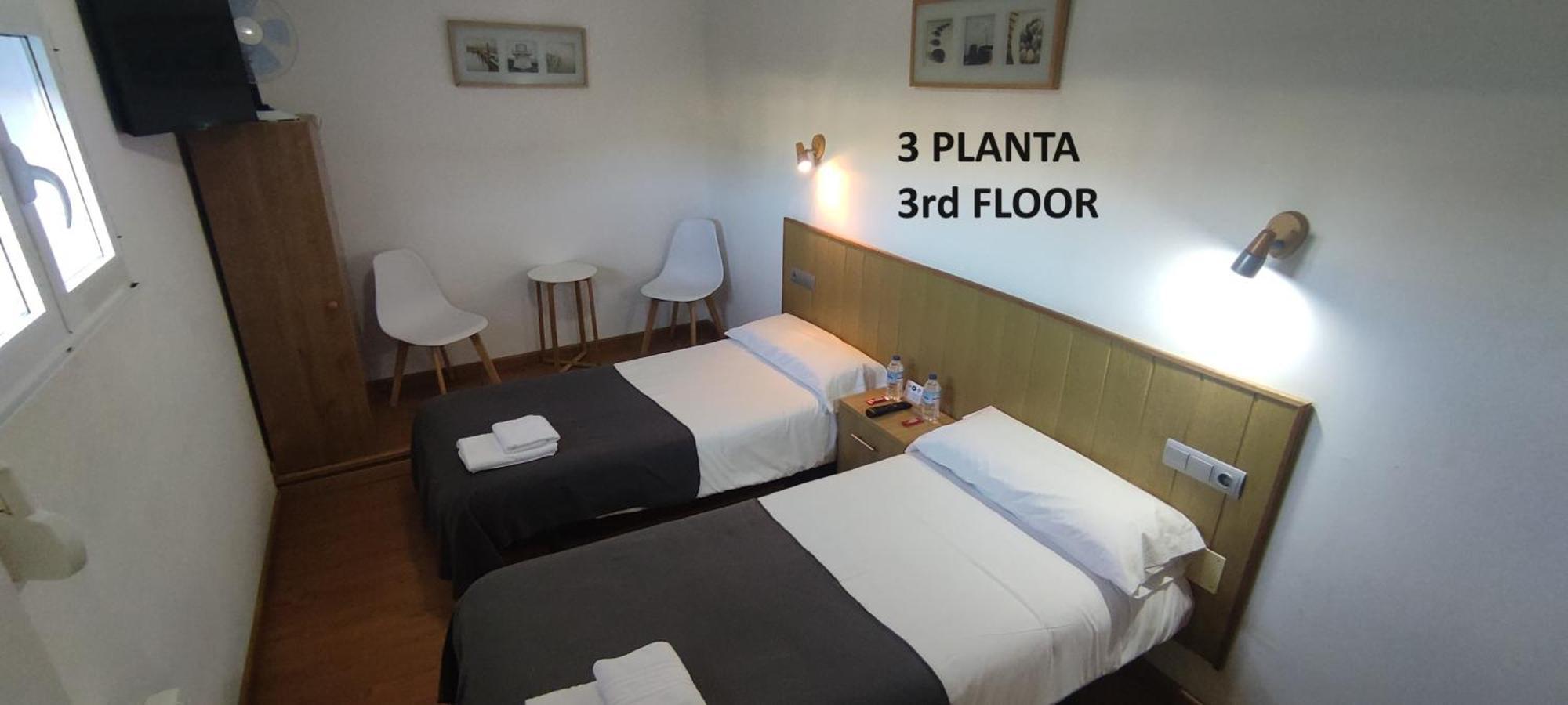 Hostal Cruce Villafranca Del Bierzo Exterior foto